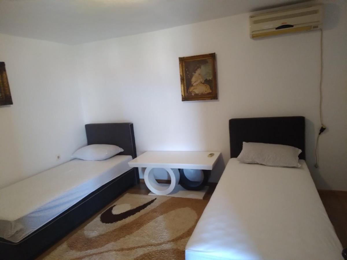 Apartmani Ruza Ποντγορίτσα Εξωτερικό φωτογραφία
